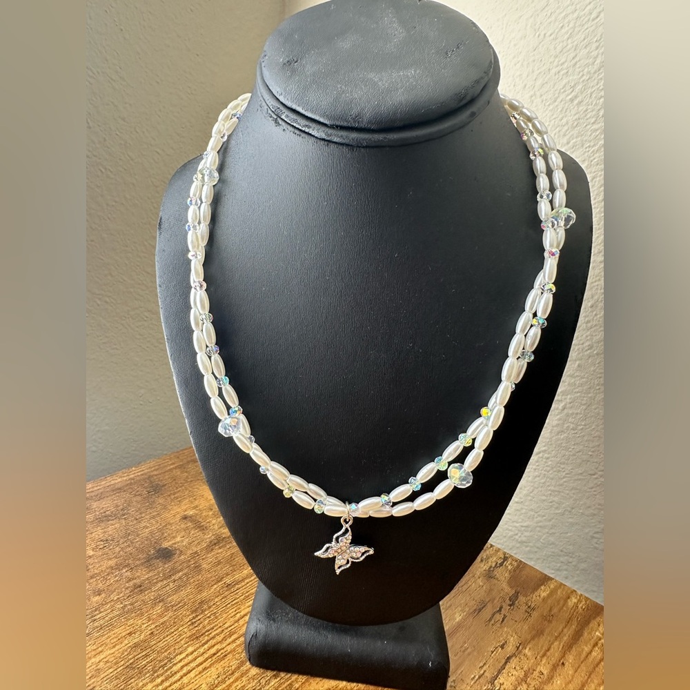 Chic Silver Necklace with Star Pendant